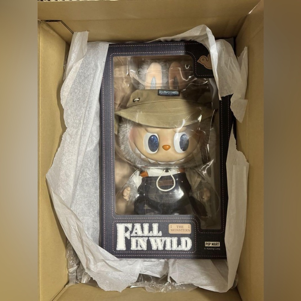 Pop Mart Fall in Wild Figure